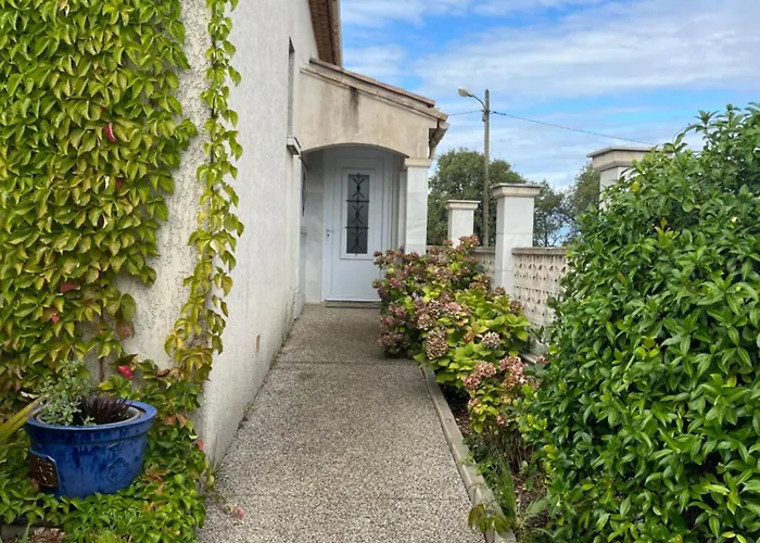 וילה Agence Jf Immo - Villa Climatisee Avec Piscine Privee Proche Des Plages Menage Inclus Wifi V0840 Bessan