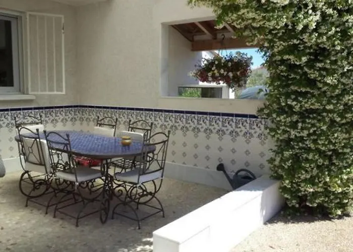 Agence Jf Immo - Villa Climatisee Avec Piscine Privee Proche Des Plages Menage Inclus Wifi V0840